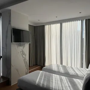 Black Diamond Отель Тирана