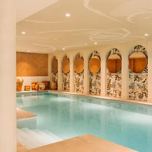 Отель Bloom House &, Париж