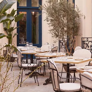 Maison Delano Parijs