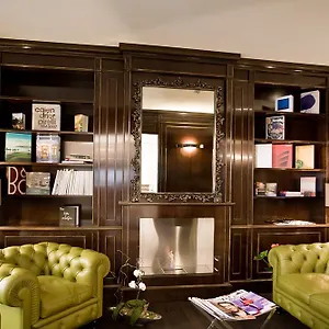 Ares Eiffel Otel